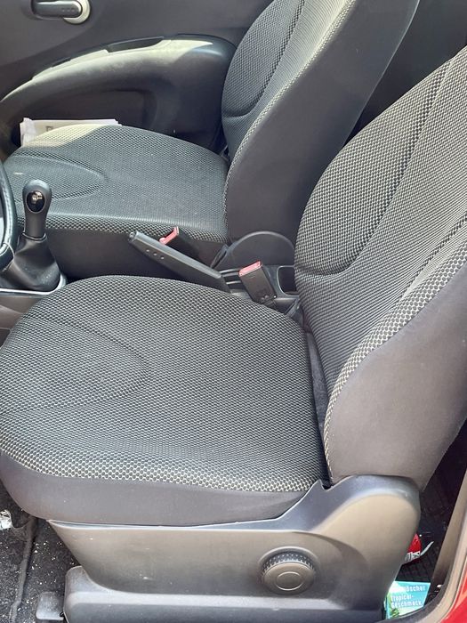 Nissan micra 2009