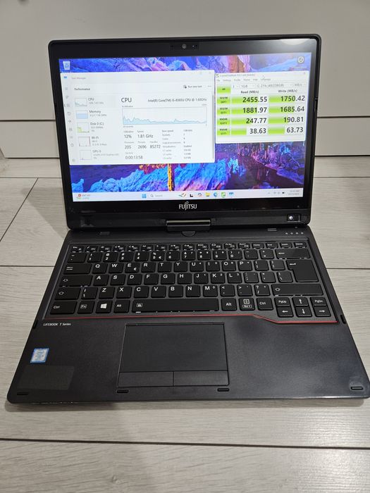 Fujitsu Lifebook T939 Tablet