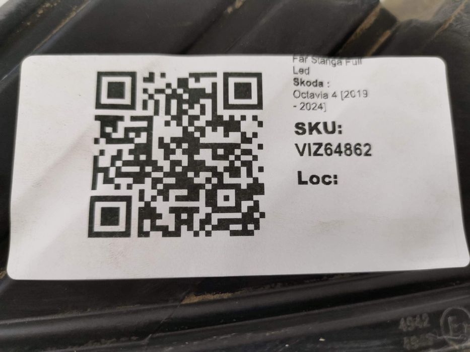 Фар Ляв Пълен Лед Шкода Октавия 4 / Skoda Octavia 4 Оригинален В Добро