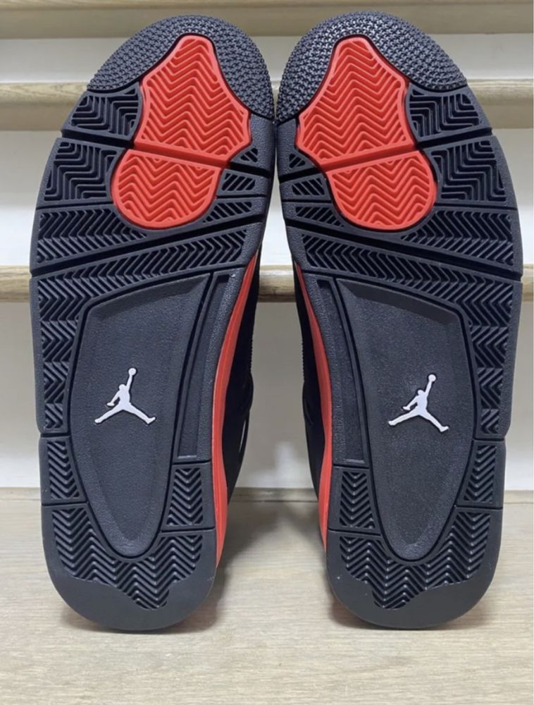 Jordan 4 red thunder size 46