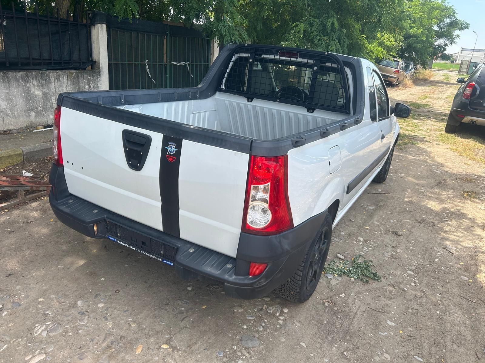 Dacia Logan Pick-up 1.6 MPI și GPL