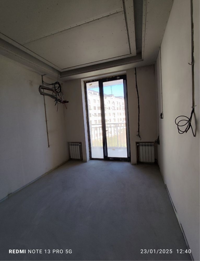 Sagbon 3xona 2 ta Balkon Remont 80% tayyor Dom ARZONGA
