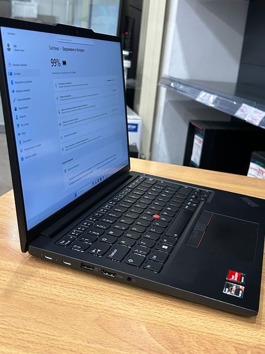 Лаптоп Lenovo E14 Ryzen7/40GB RAM/512GB с 3 месеца гаранция!