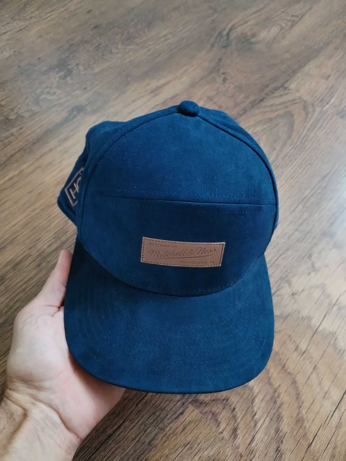 mitchell and ness - страхотна шапка