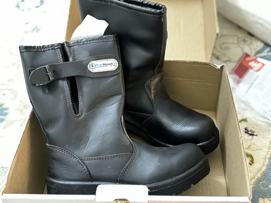 Етік жаңа жақсы жағдайда сатылады.