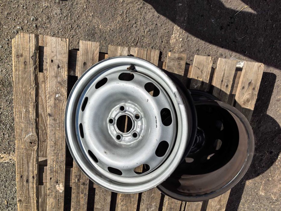 15 цола 5 х 100 мм Фолксваген / Шкода / Сеат / Ауди - 6 Инча / ЕТ 38