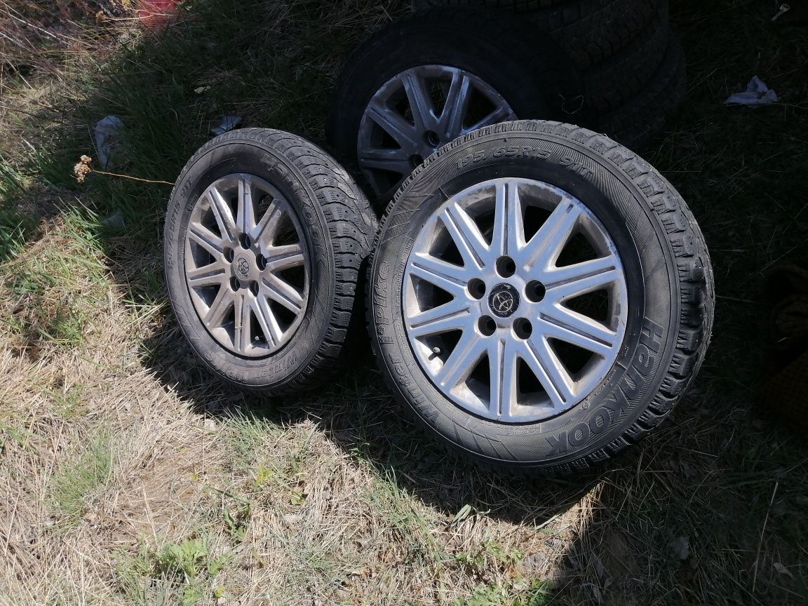 Продам титановые диски на 15 от тайоты.