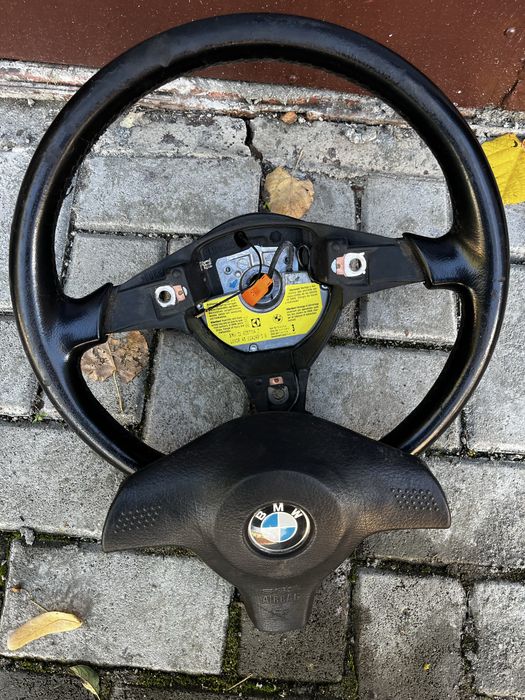 Трилъчев волан е36