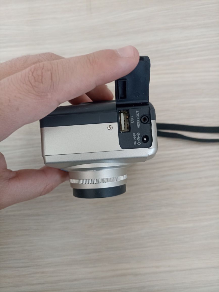 Aparat foto digital Madion MD 6000