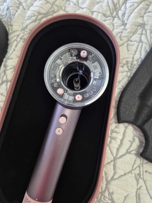 Dyson сешоар * Чисто нов, просто разопакован *