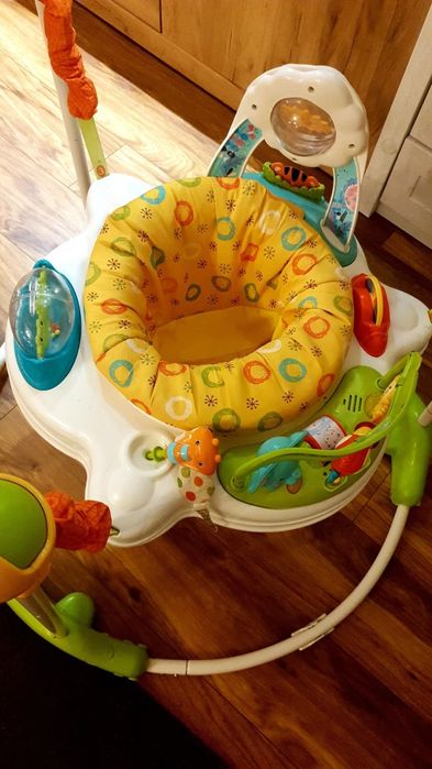 Vând jumper bebe impecabil