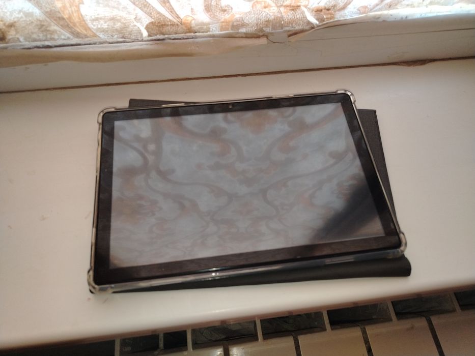 Планшет сатылады  состояниесі өте жаксы