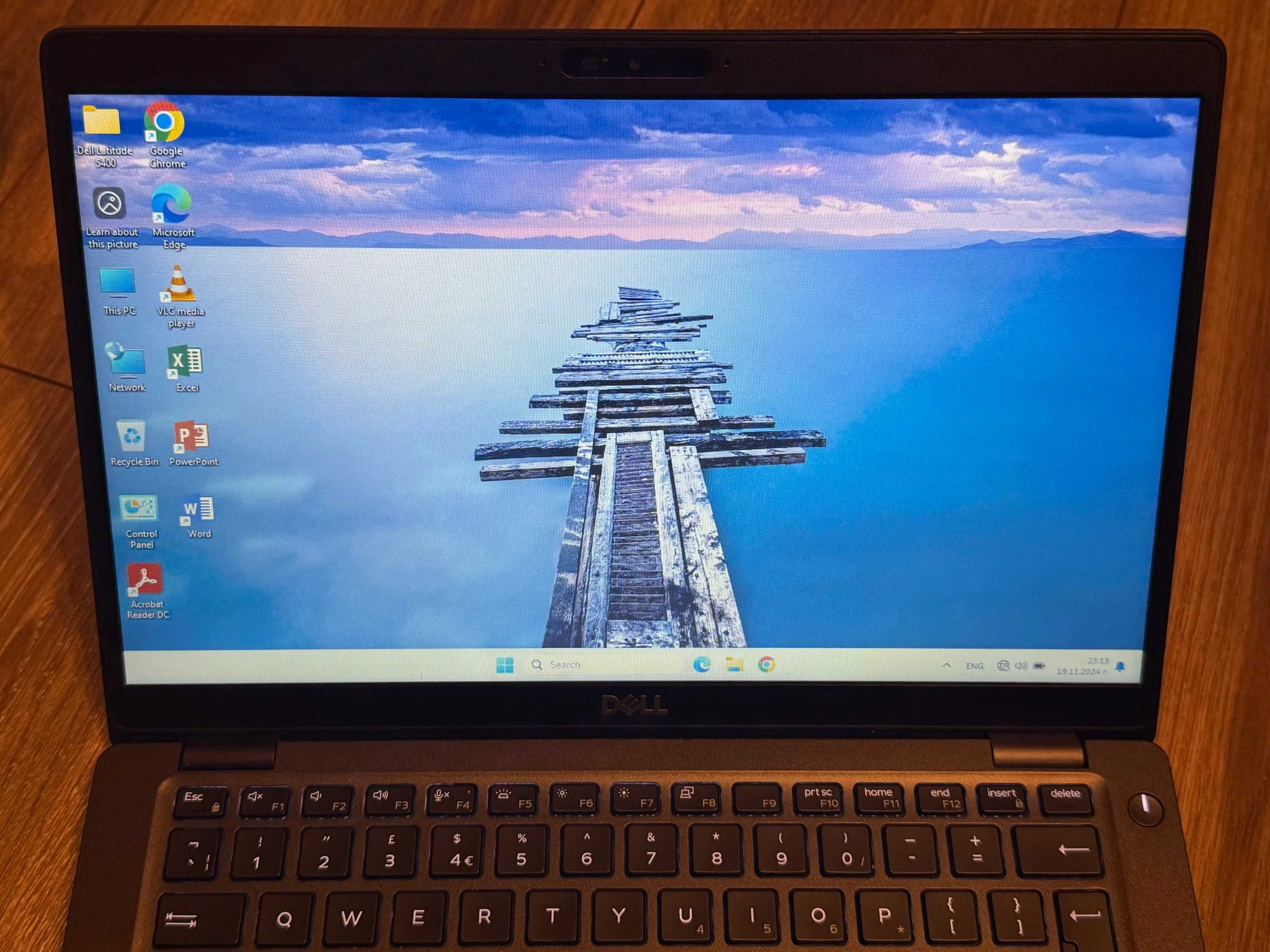 Dell Latitude 5400 отличен I5/8RAM/256 SSD