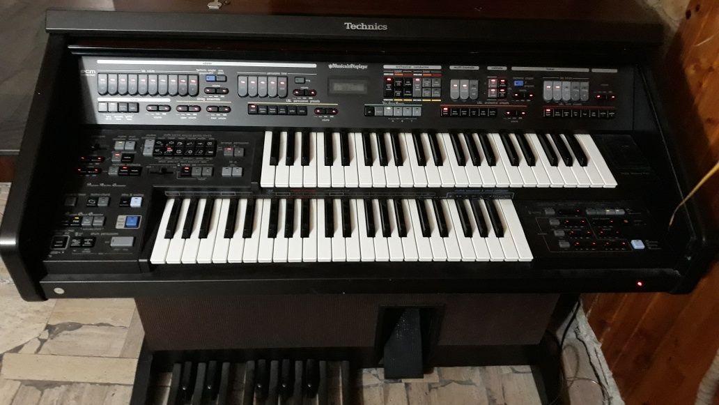 Pianină Technics PCM Sound SX-Ex 60.
