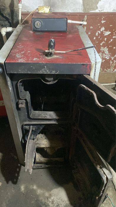 Centrala pe lemne Viadrus 25 kw + boiler Ariston