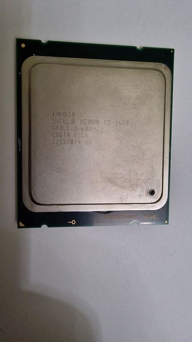 2 бр. Intel® Xeon® Processor E5 Family FCLGA2011