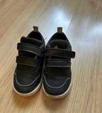 Детские кроссовки Adidas размер 22