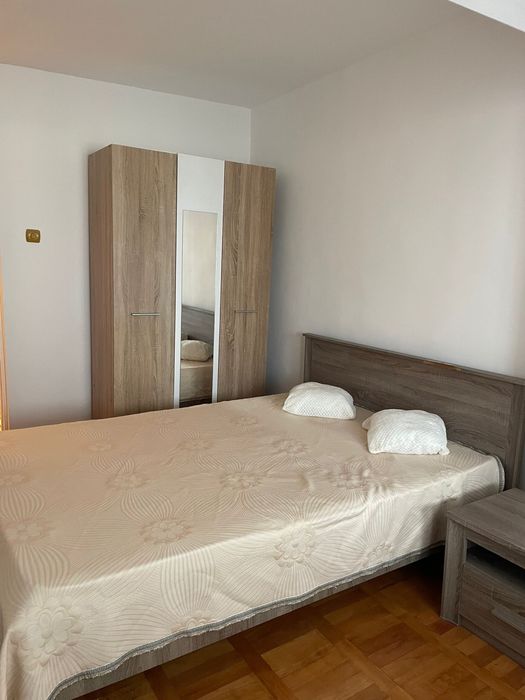 Inchiriez apartament 2 camere Bul Republicii - Utilitati incluse!!!