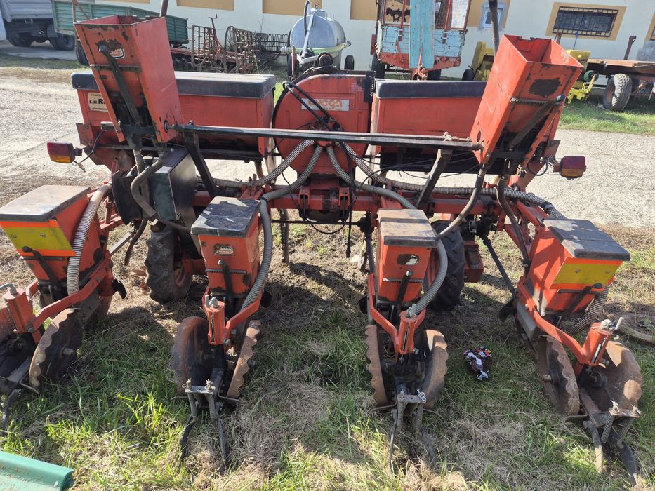 Semanatoare de porumb Cararo