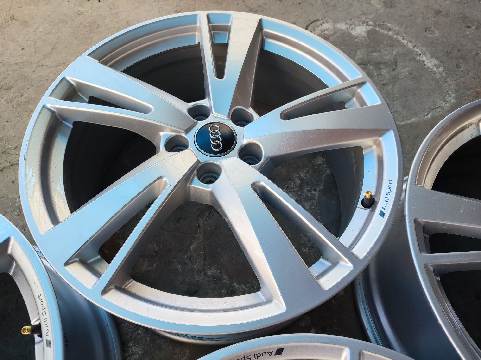 19" оригинални алуминиеви джанти заAudi S3,A3.