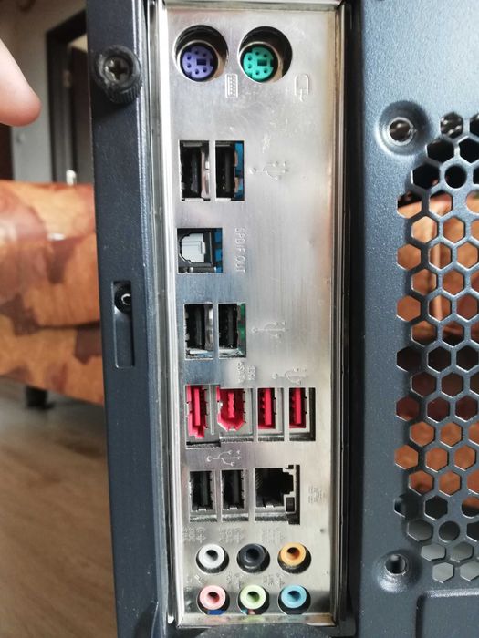 PC I7 680 4x2.80ghz/RAM 4GB/HDD 500GB/PSU