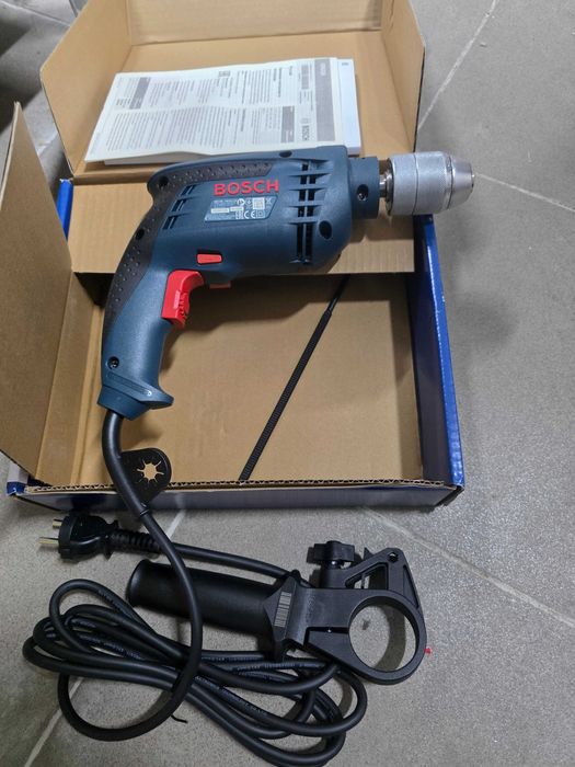 Maşină de găurit cu percuţie GSB 13 RE Impact Drill 240V