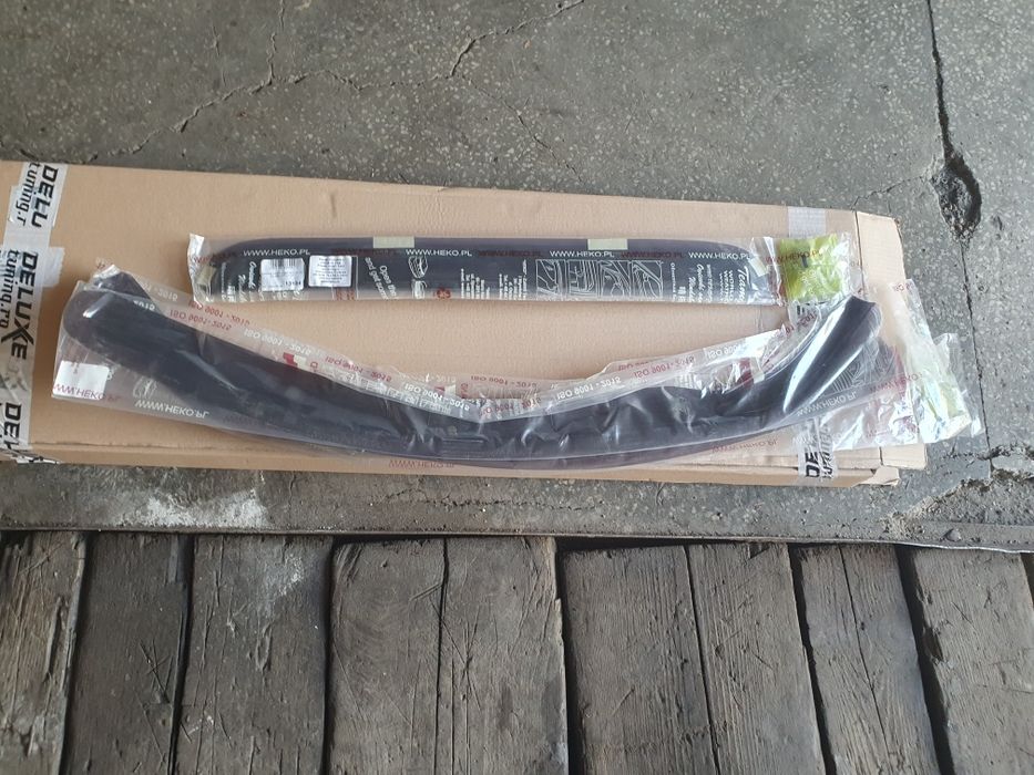 Vând paravânturi Heko logan MCV si protecții integrale roată spate.