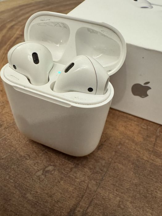 Casti Airpods originale A1523 cu husa cadou