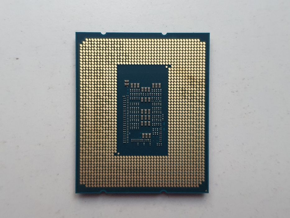 Intel Core I3-12100F