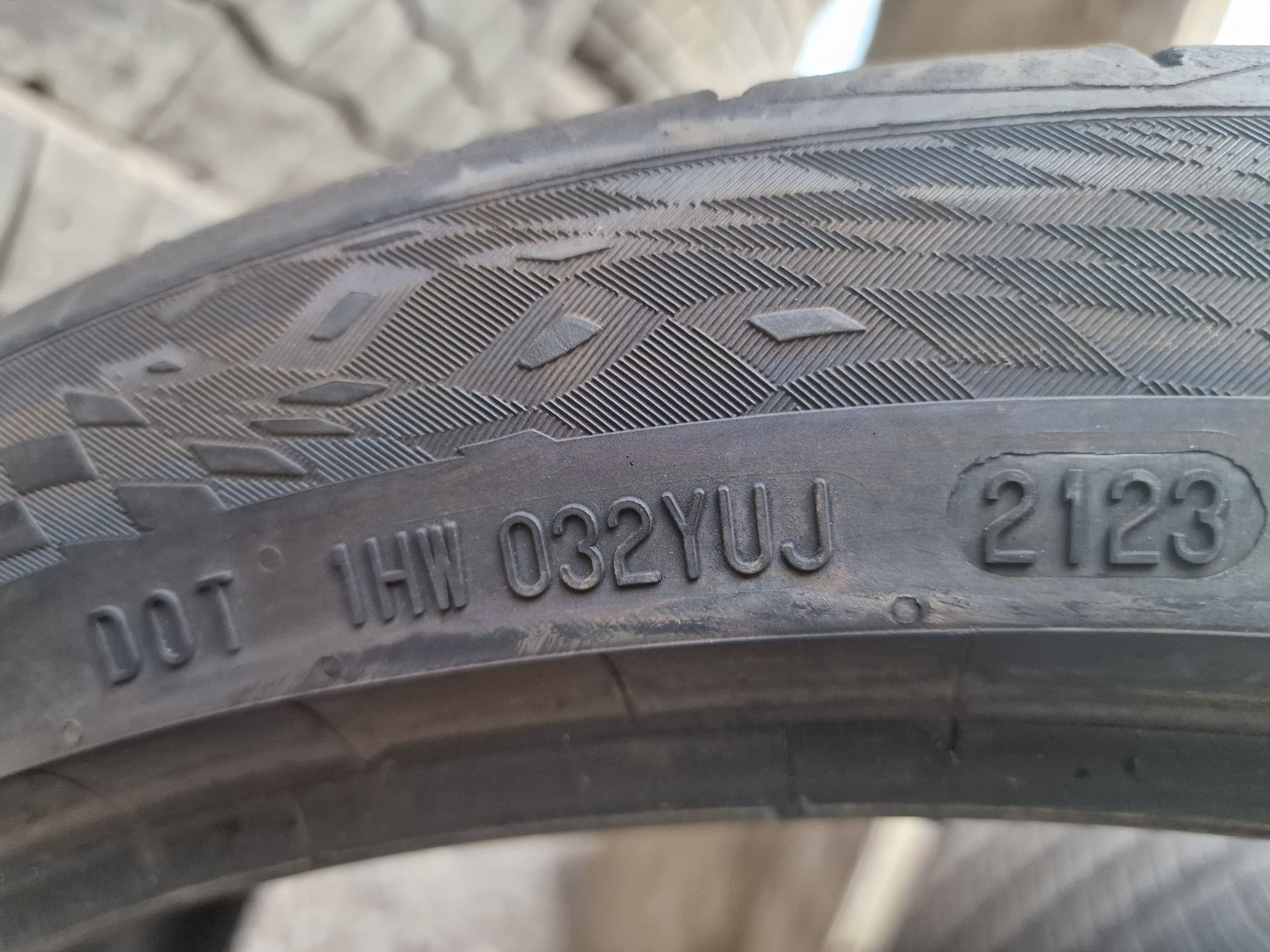 Anvelopă  275/35R22 marca Continental, DOT 2023,6 mm