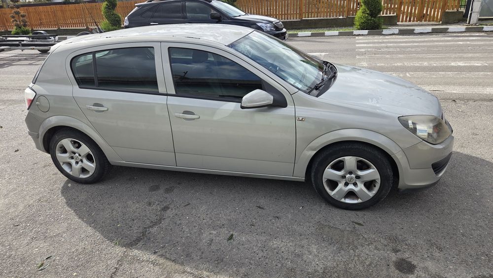 Opel Astra H 1.3D 6 trepte