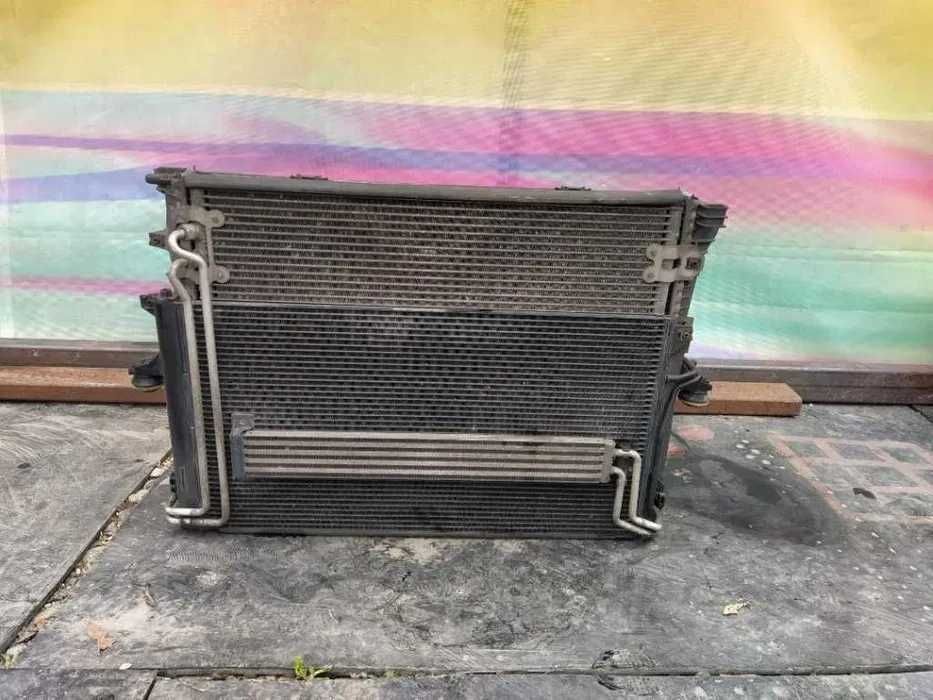 Ansamblu radiatoare electroventilatoare VW Touareg 7L automata 2.5