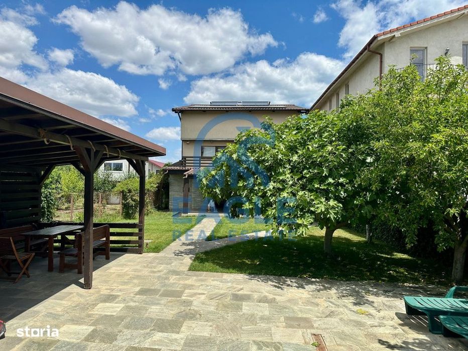 Costinesti - Pensiune P+E+M cu 10 Camere Panouri Parcare Ideal Hotelie