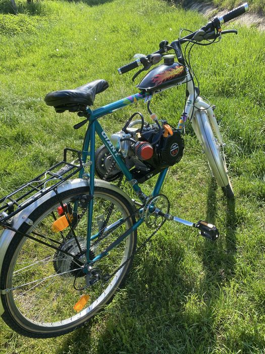 Vând bicicleta cu motor 4t