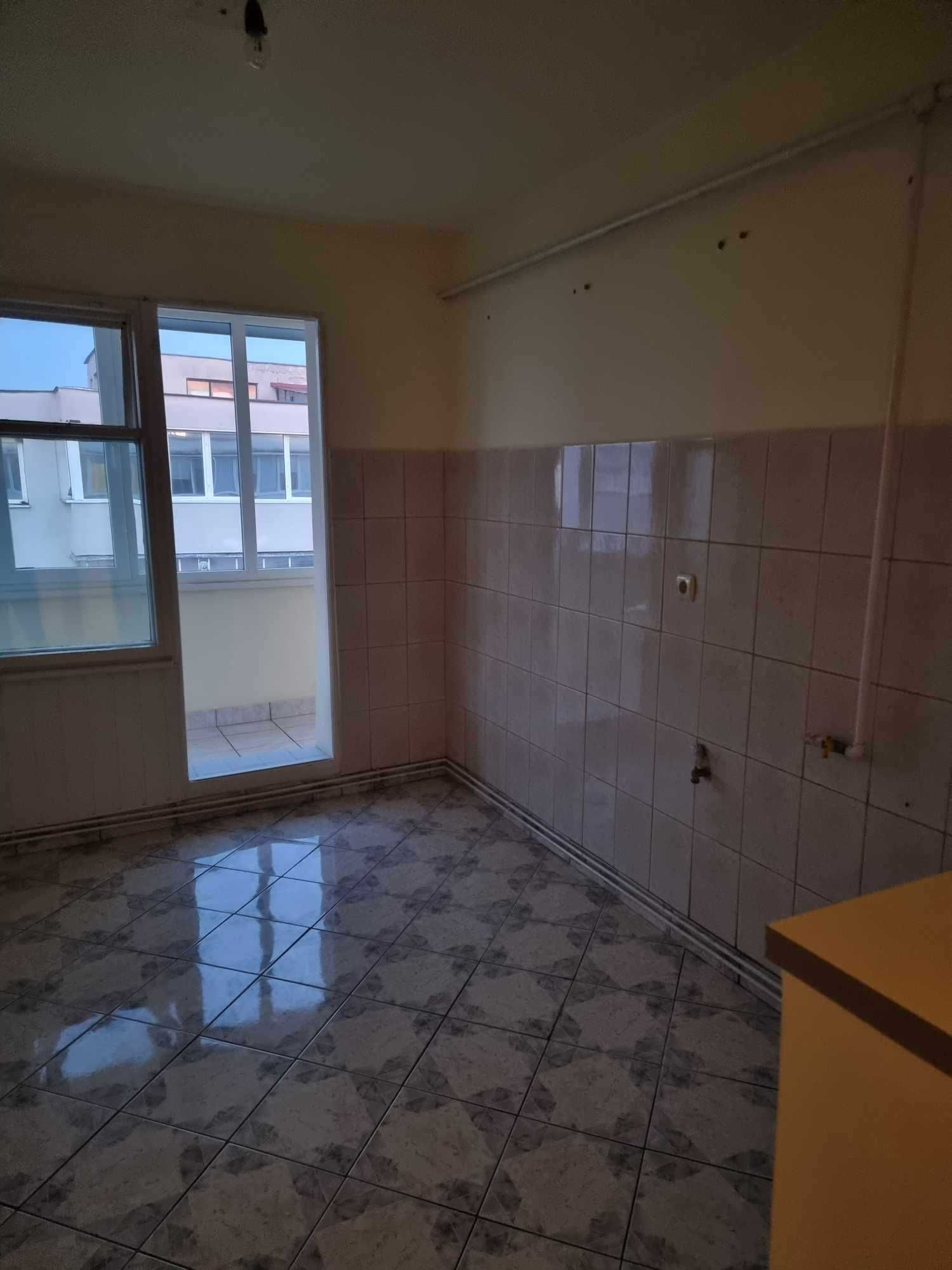 Apartament cu 2 camere in cartierul George Enescu