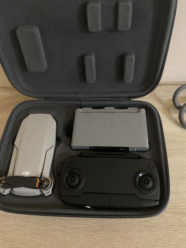 Дрон Dji mini se
