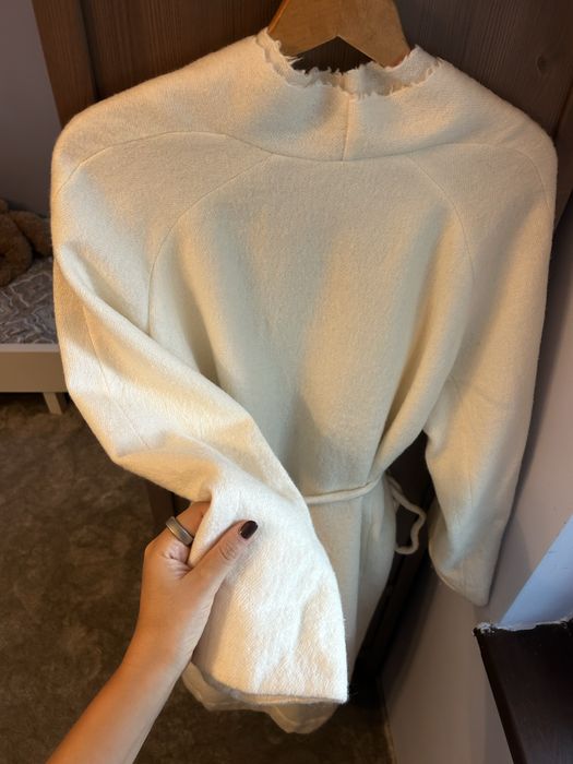 Палто от 100% вълна на ZARA