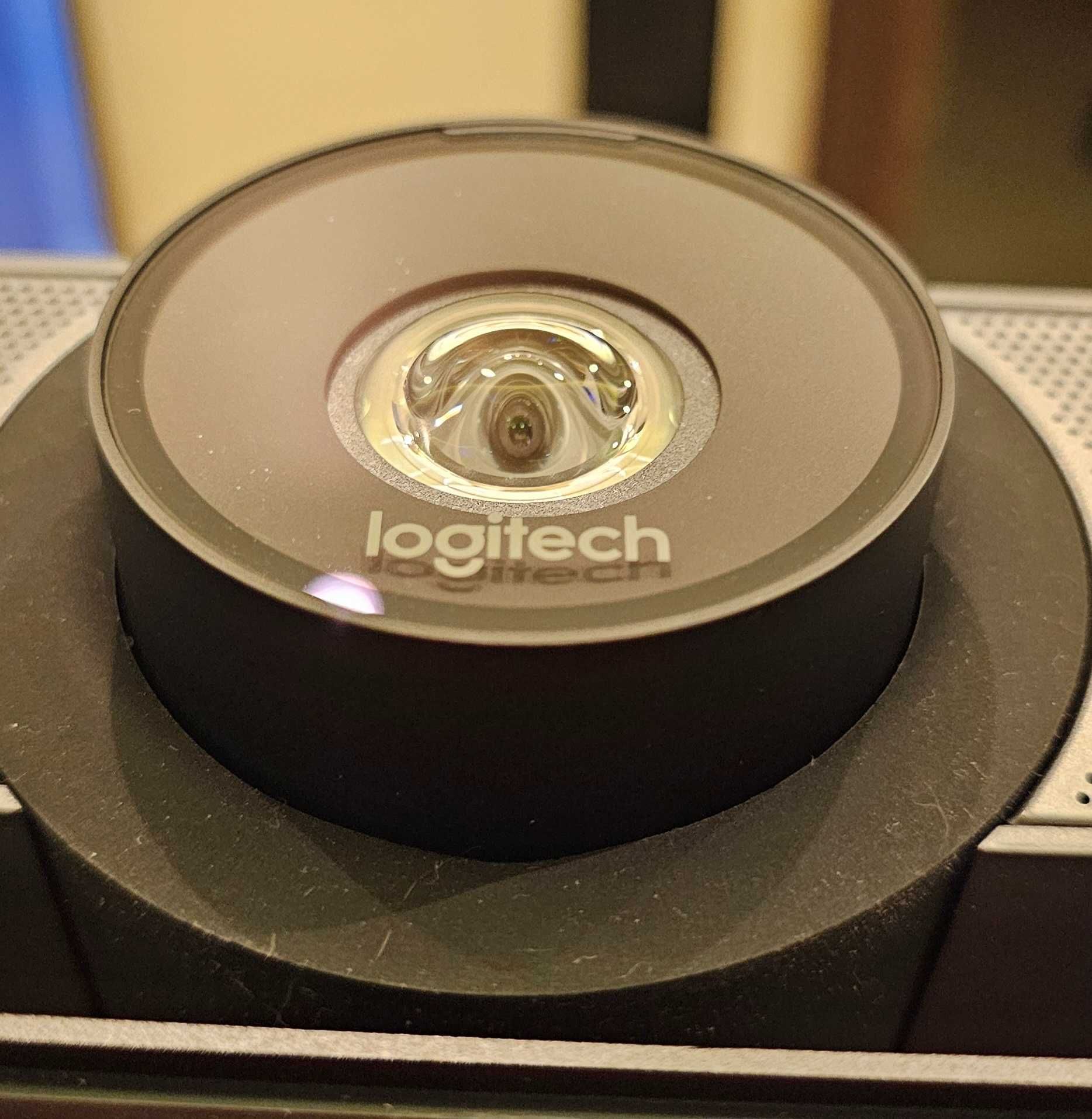 Видеоконферентна  камера Logitech MEETUP