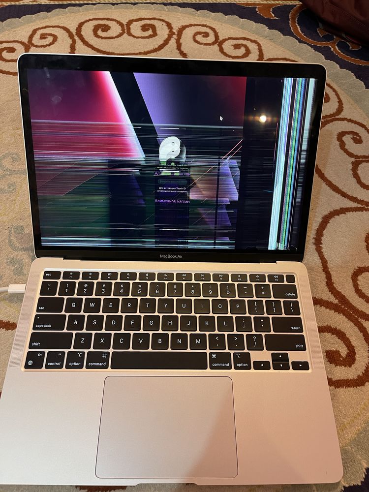 MacBook Air 13MGN93 серебристый