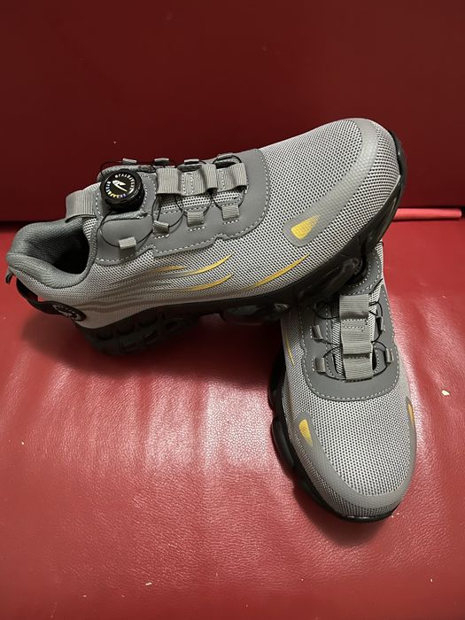 Кроссовки 43-44 размер