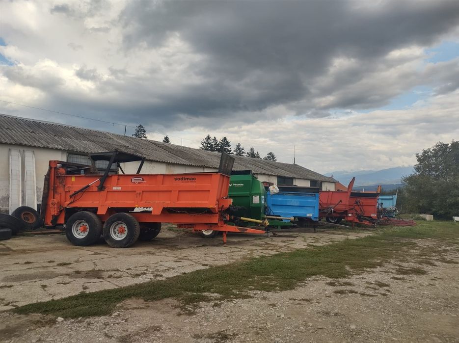 Remorcă basculabilă 8 t