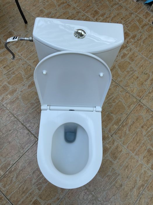 Set wc cu rezervor si capac soft close