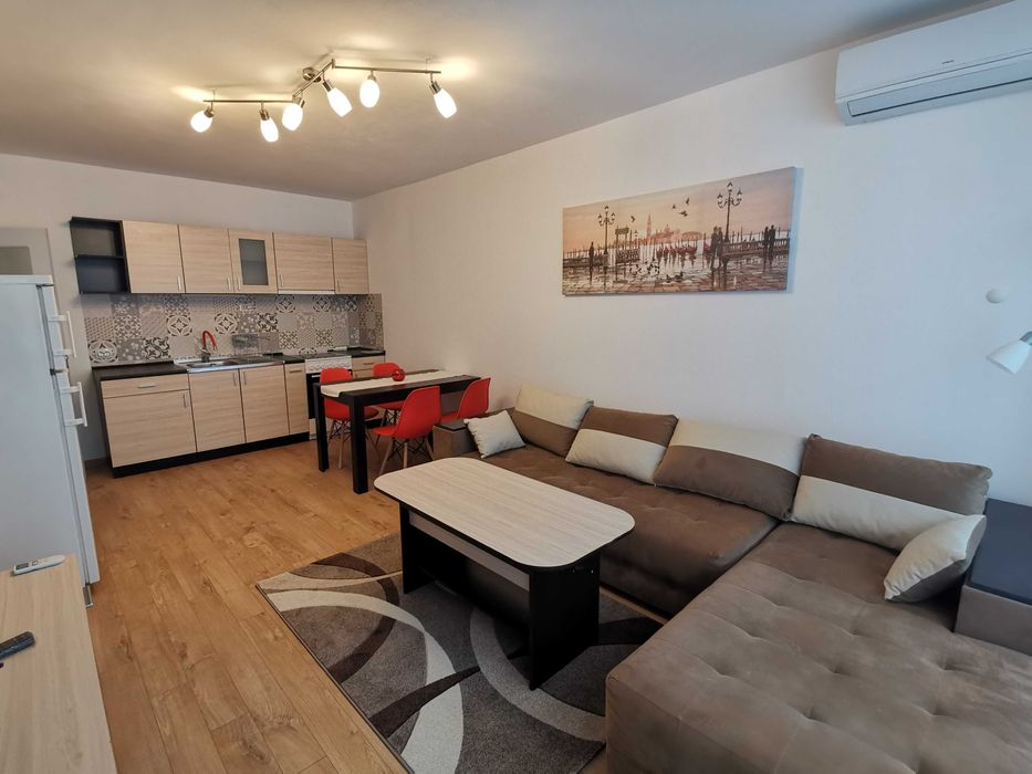 Давам Тристаен под наем в кв. Малинова долина