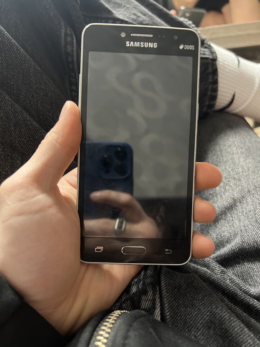 Продам телефон 5000