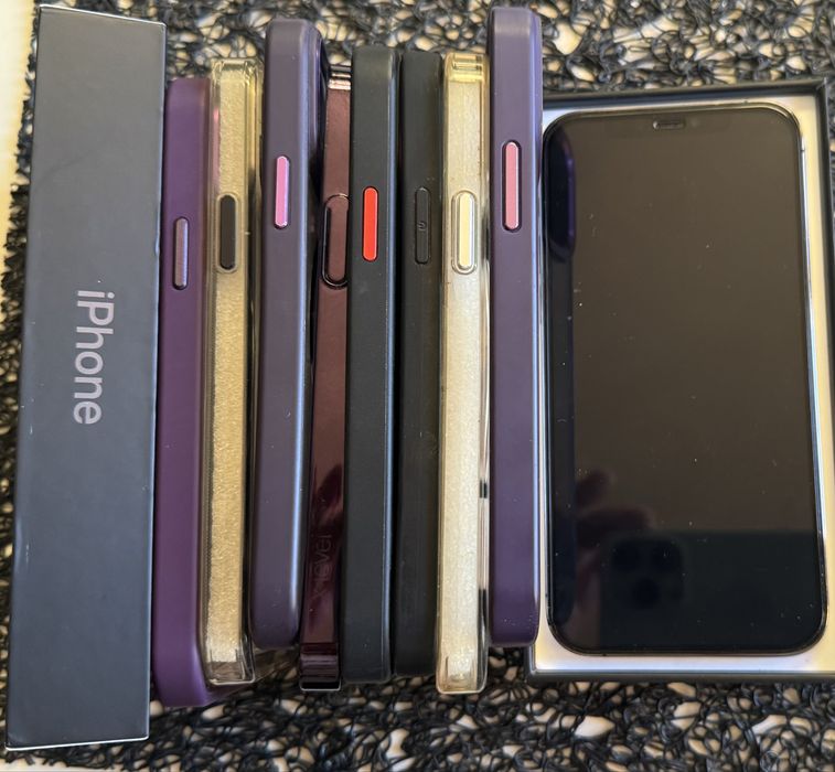 IPhone  12 pro Graphite пълен комплект/95%батерия/като нов