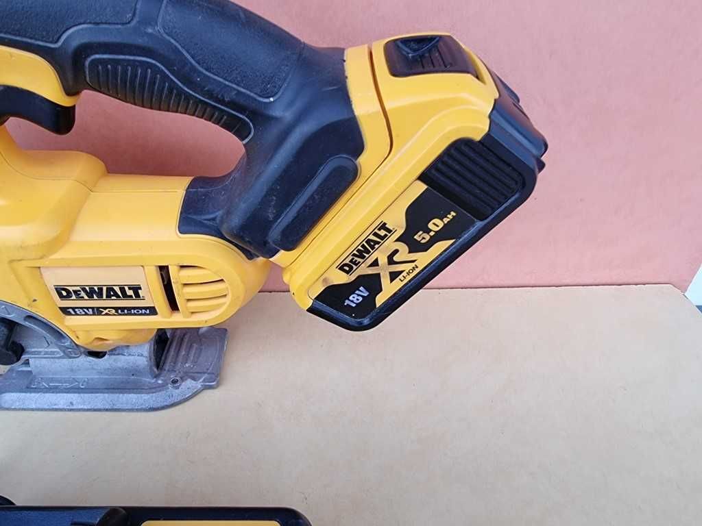 Dewalt DCS 331 - акумулаторен прободен трион /зеге/