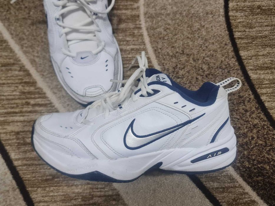 Мъжки маратонки Nike Air Monarch lV
