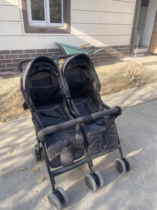 Коляска для двойни
