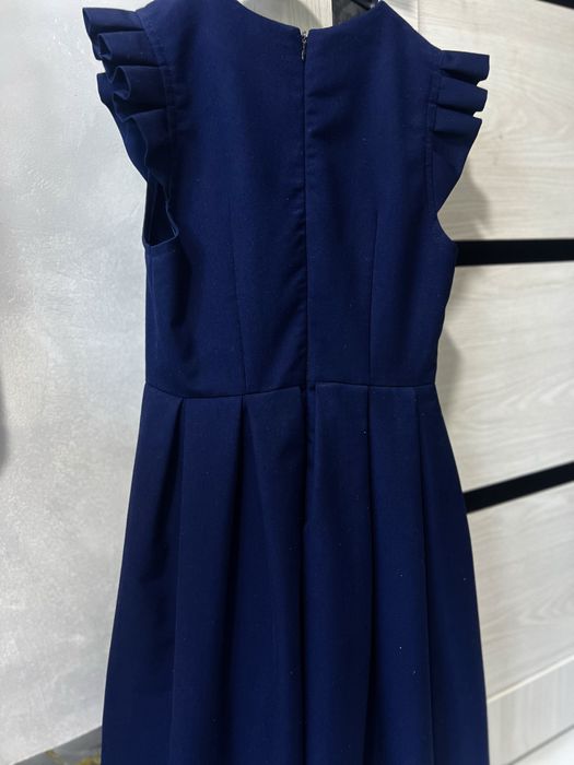 Школьная  форма    8-9 лет длина 78,талия 63