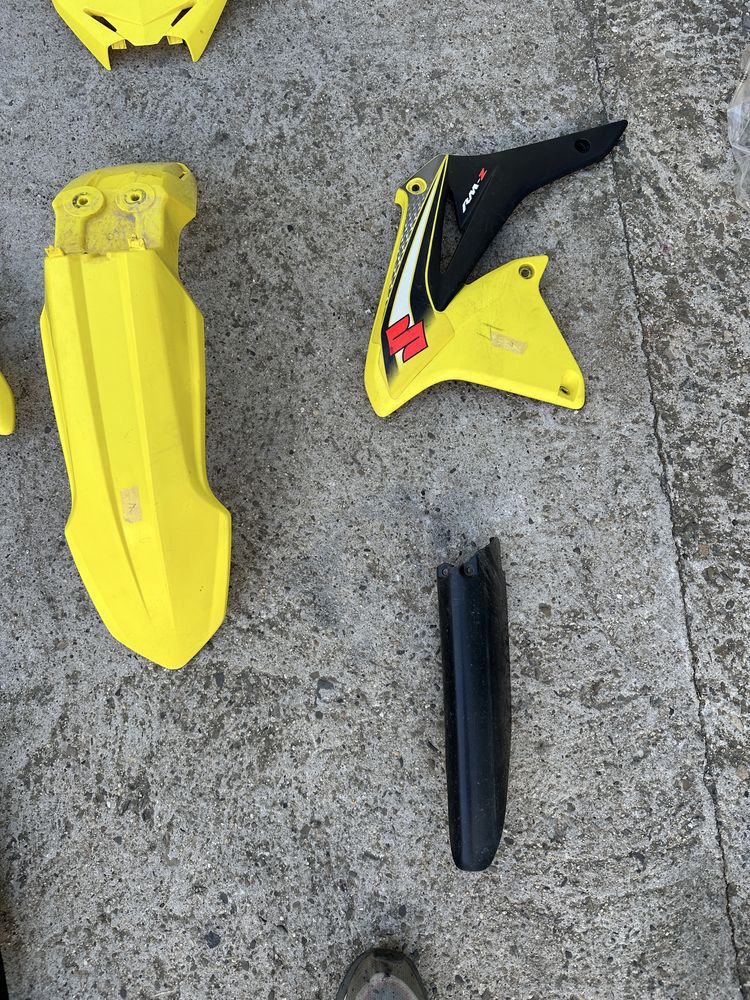 Пластмаси за suzuki rmz250 2016г